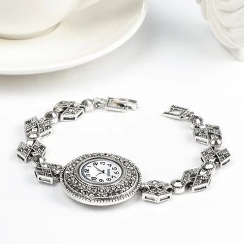 Kinel 2020 Módne dámske Hodinky Antique Silver Farba Luxusné Bright Black Crystal Náramok Náramkové Hodinky Hodiny Vintage Šperky
