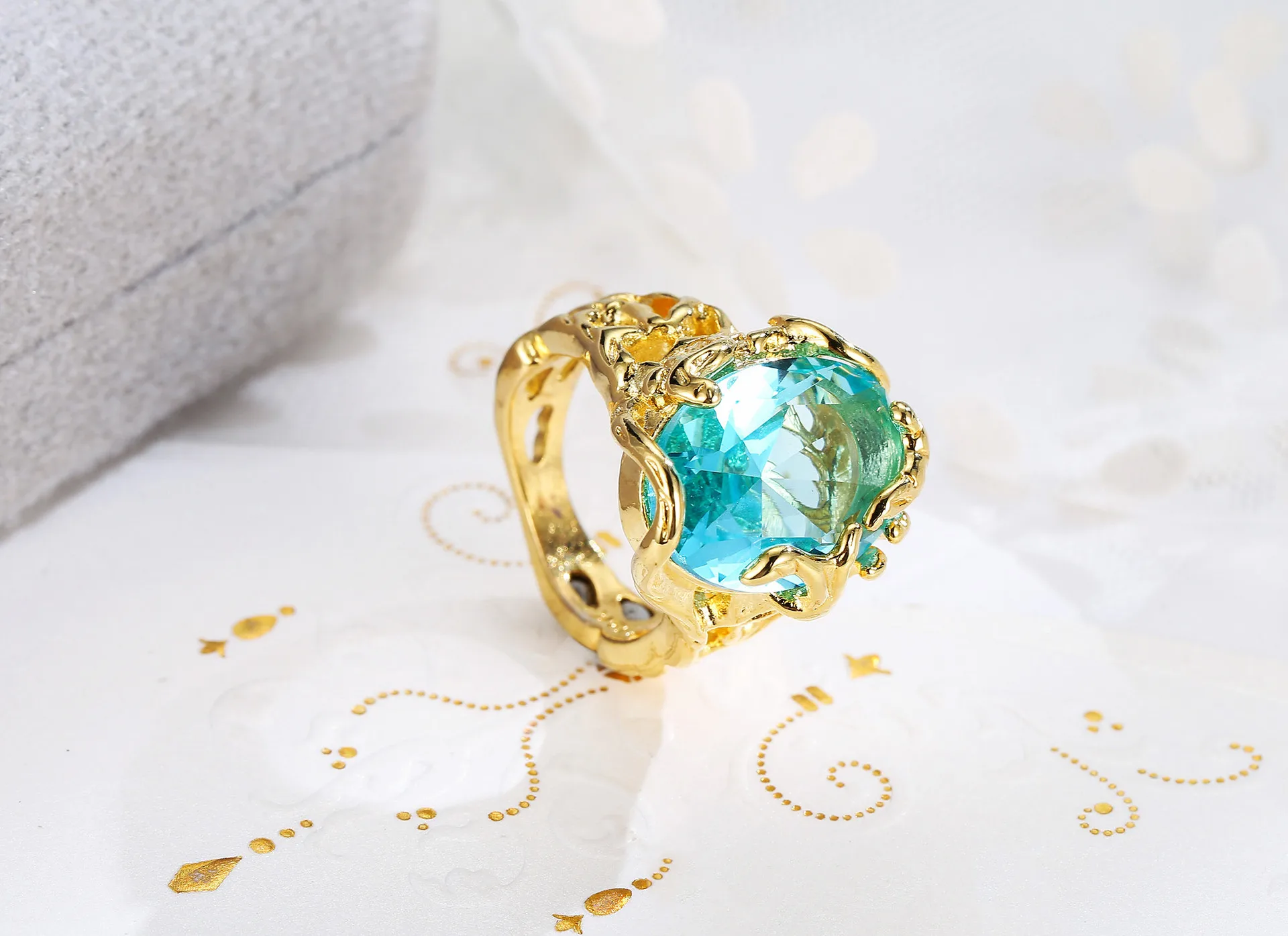 18K Gold Diamond šperky Krúžok Valentine Darček Prstene pre Ženy Bague Sapphire krúžok Elegantná Cirle Drahokam Šperky duté Bizuteria