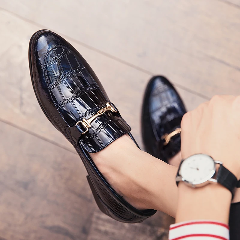 2019 nové Jarné mužov topánky kožené muž pohodlné oxford topánky luxusné brogues pánske klasické Obchodné kožené topánky Pohodlné