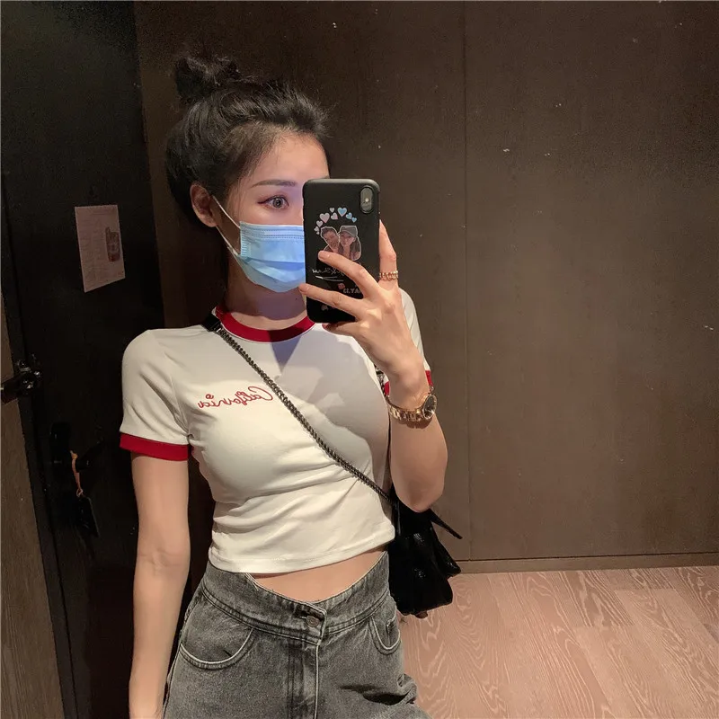 2020 Nový Kórejský Elegantný Leto, Ženy Krátke Sleeve Tee Výšivky Spájať Topy Základnou Farbou Bežné Patchwork Sexy Krátka T-Shirt
