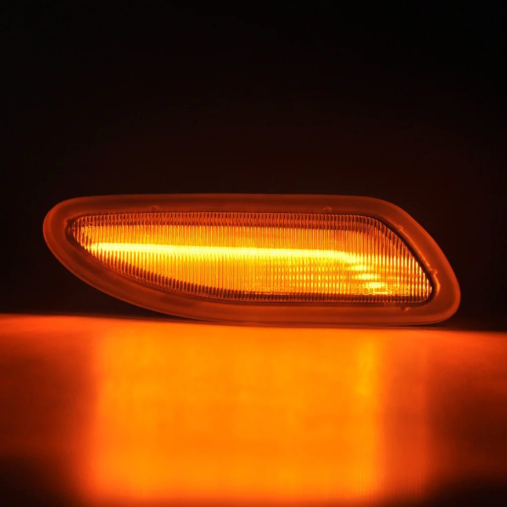 2ks LED Bočné Obrysové Svietidlo Amber Zase Signálneho Svetla Pre USA Verzia Benz W203-C-CLASS C230 C240 C280 C32 AMG C320 C350 C55 AMG