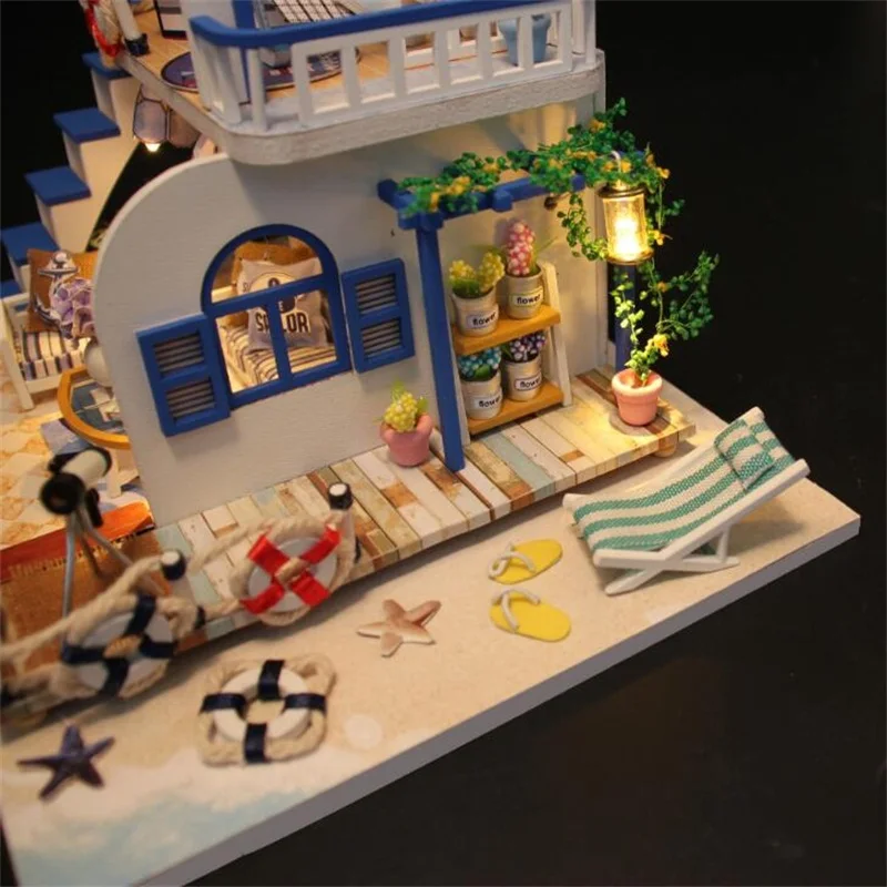 3D Drevený dom, urob si sám modré pobrežie doll House Kit Miniatúrny Nábytok LED Svetlá domov svadby, Narodeniny, Vianoce Gif