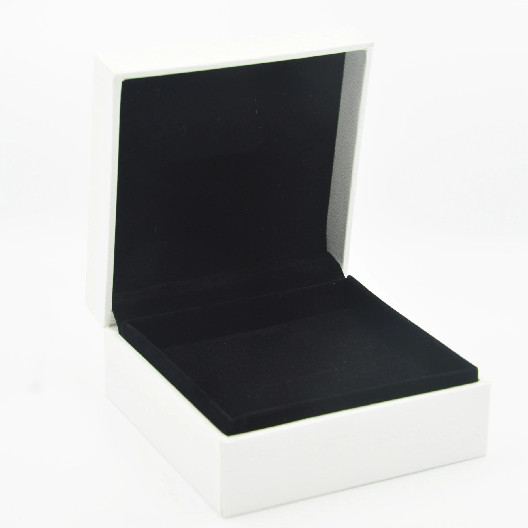 9*9*4 cm Balenie Papierové Krabice Náramok Šperky Zobraziť Prsteň Náramok Náušnice Darček Velvet Box Kompatibilné s Europe Šperky