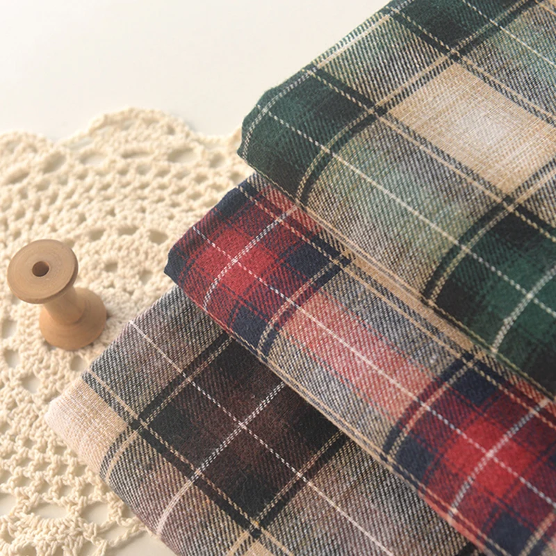 Flanelové brúsené Koberčeky bavlnená tkanina pre jesenné a zimné sukne, posteľné prádlo výrobky, ručne vyrobené DIY textílie