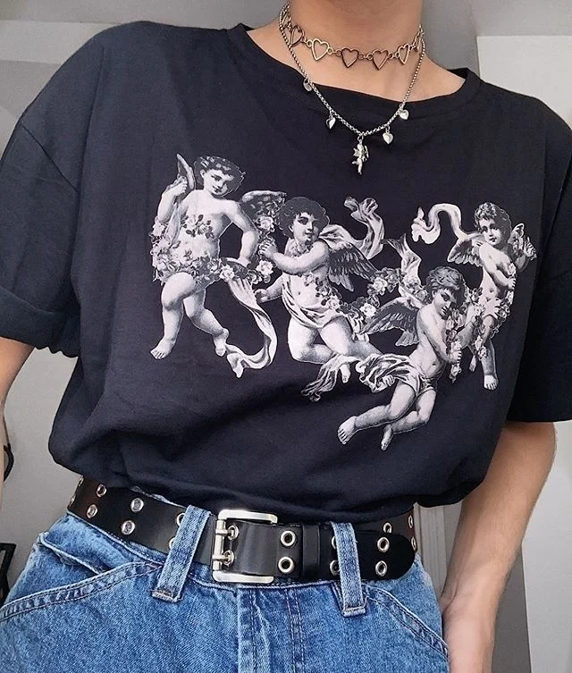 HAHAYULE-JBH 1pcs Štyri Cherub Anjel 90. rokov Ružová Estetické T-Shirt Ženy Tumblr Módne Príležitostné Voľné Grafické Čaj