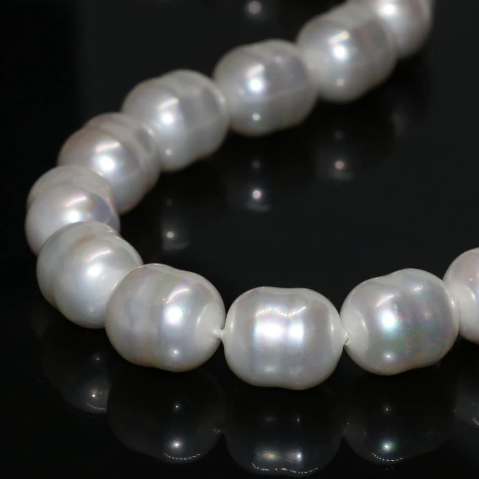 Hot predaj bielej prírodné perly shell voľné korálky nepravidelný cca okolo 12*15 mm najvyššej kvality, móda, šperky, takže 15inch B2274