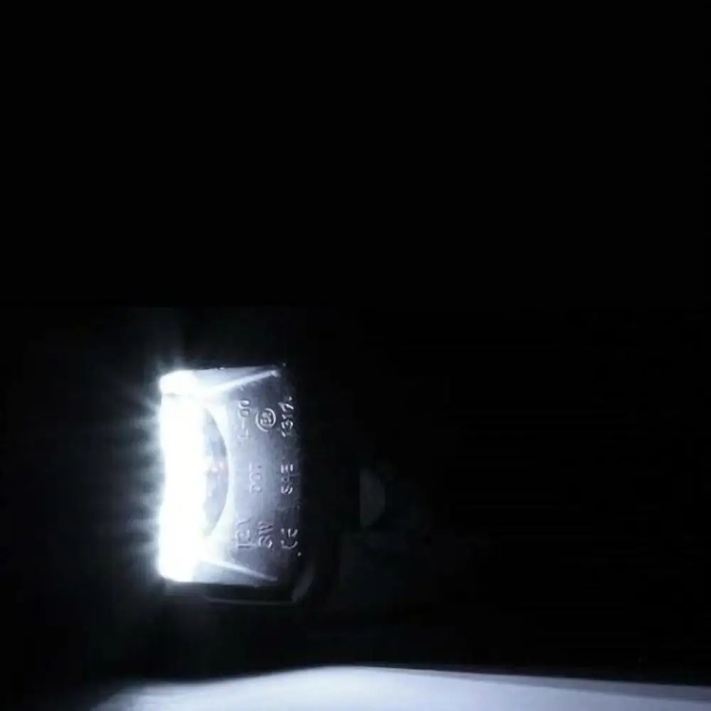 Hot predaj Na Nissan Frontier Navara D40 Suzuki Vyzdvihnutie Biele LED špz Svetlo 04-18