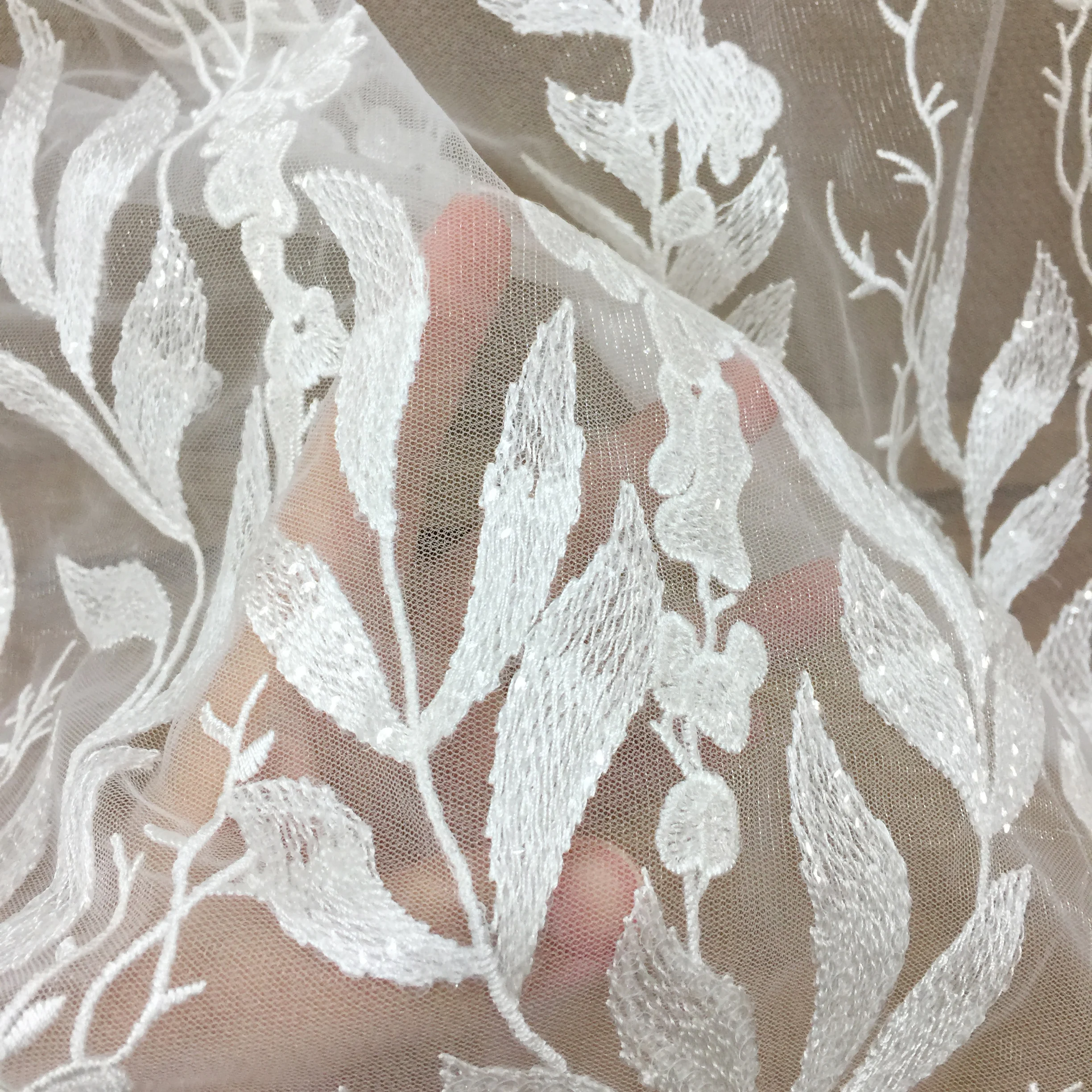 Jasné sequin čipky textílie podľa dvore, riadky, pruhy leaf šitie tylu DIY čipky pre svadobné svadobné šaty čipky šaty 130 cm široký