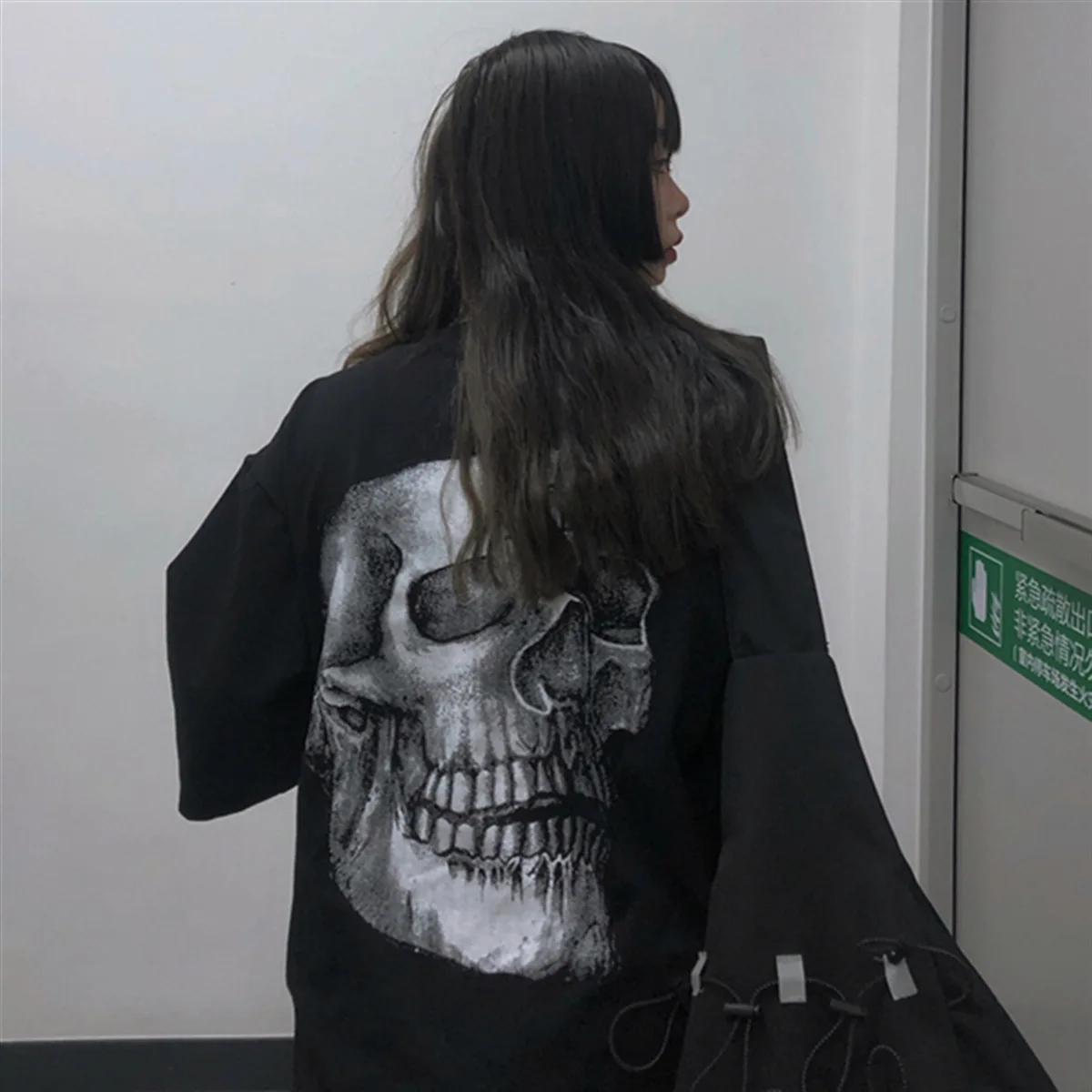 Letné T-shirt bežné lebka O-krku prúžok Harajuku voľné T-shirt žena dlhý rukáv nadrozmerné top hip hop, street oblečenie