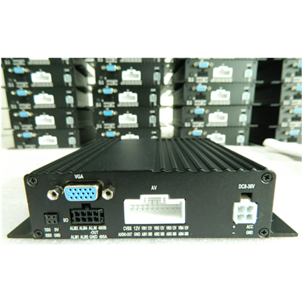 LSZ NTSC / PAL mdvr factory nové ahd vysokým rozlíšením koaxiálny SD karta, maximálna podpora 256g 4CH mobile DVR truck monitorovanie