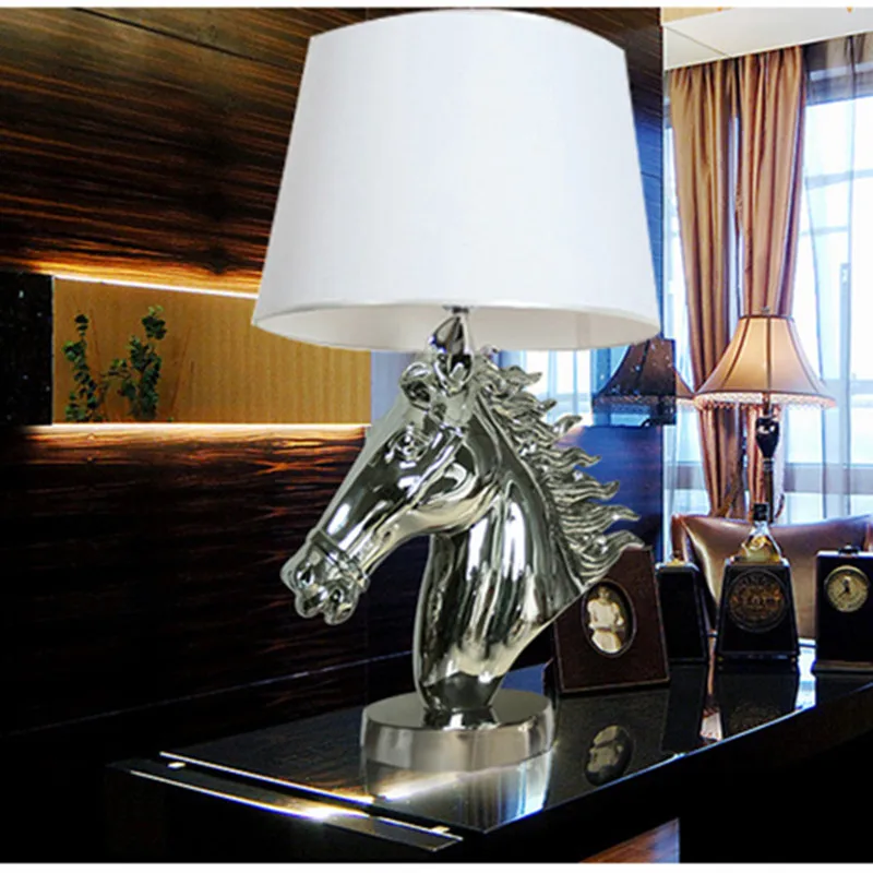 Nordic luxusné živice stolná lampa post-moderný hotel dekorácie LED stolná lampa umenie obývacia izba, spálňa bed head zlaté konské hlavy svetla