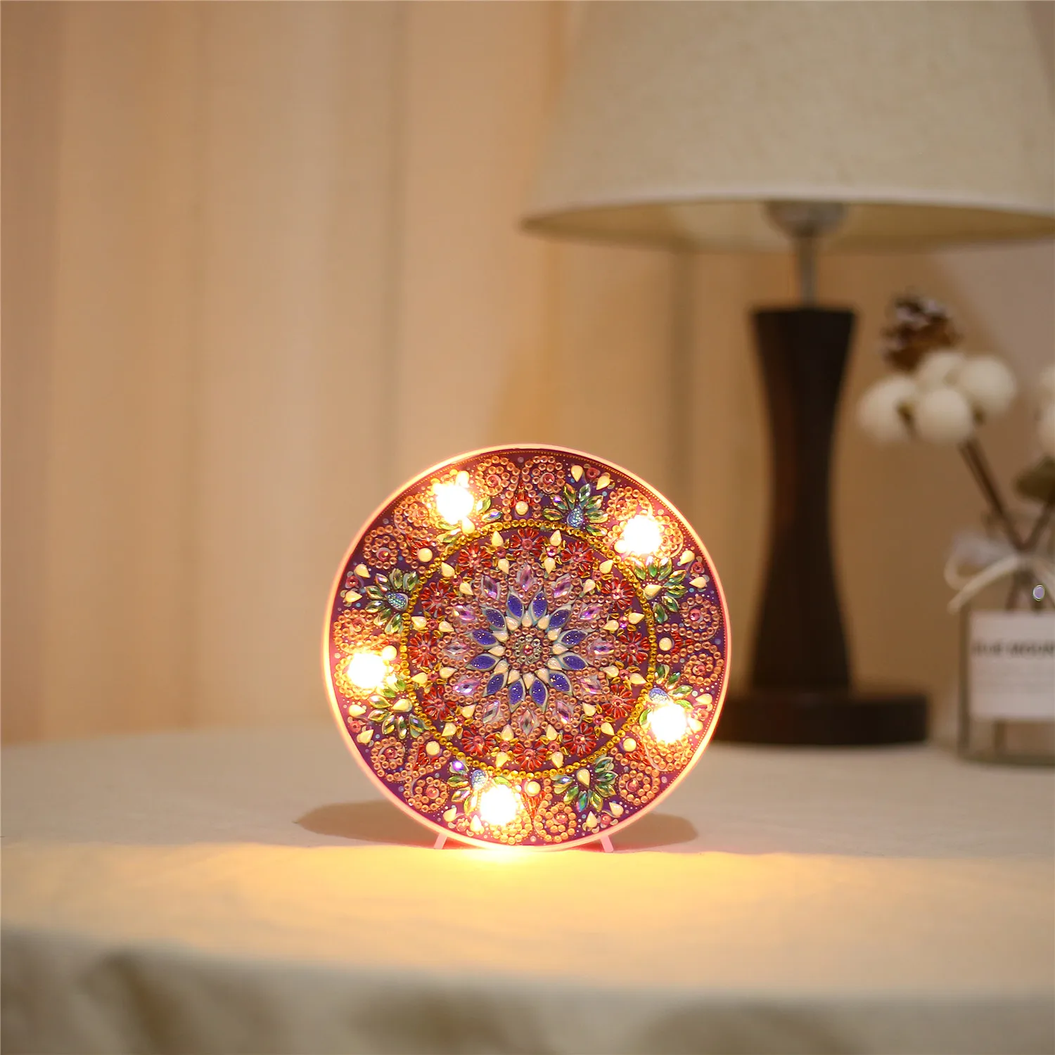 Nové 5D DIY Diamond Maľovanie LED Žiarovka Svetla Snehuliak Špeciálne Tvarované Mozaiky Výšivky Sova Nedokončené Auta Vianočný Darček