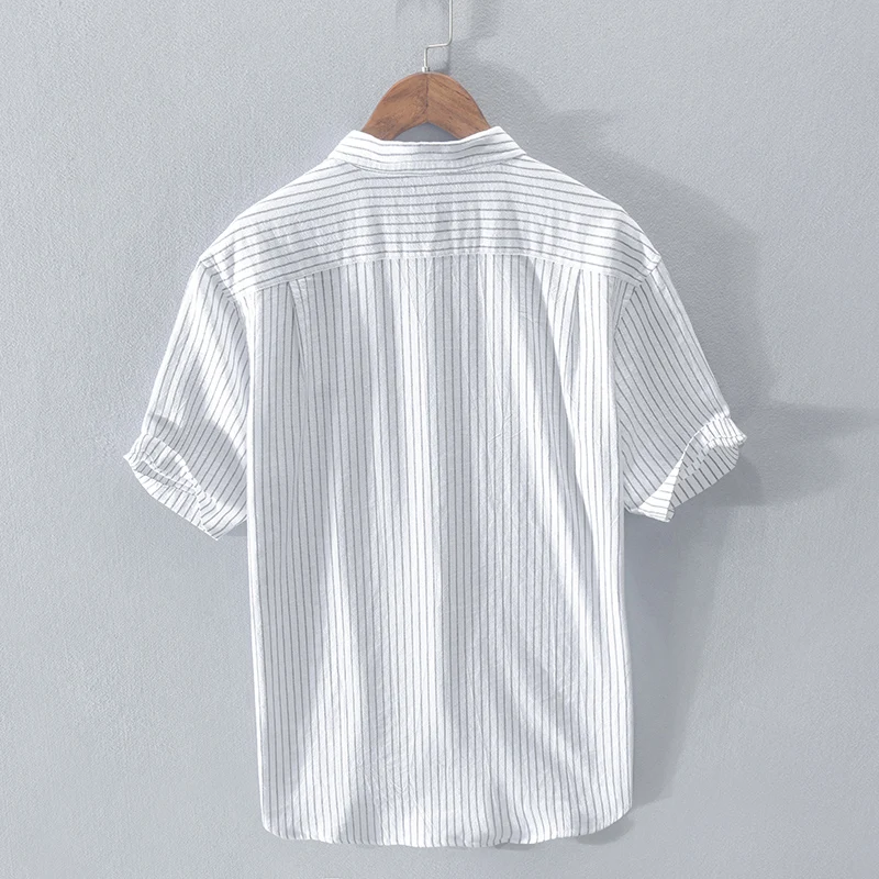 Nové Módne muži biele pruhované tričko krátkym rukávom letné topy výšivky Priedušná košele pre človeka oblečenie RC214