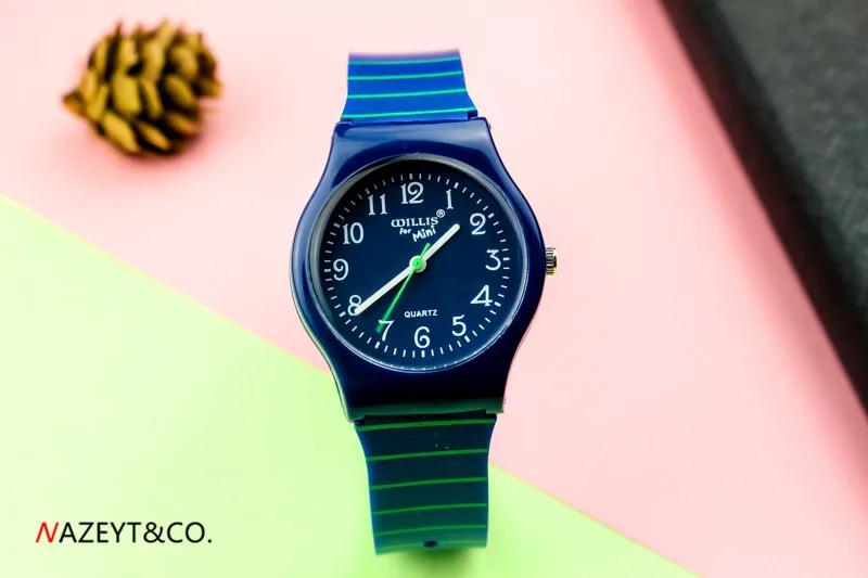 Nové módne unisex jednoduché vytáčanie quartz hodinky deti modrý popruh silikónové náramkové hodinky ženy muži nepremokavé vysoko kvalitné darčekové hodiny