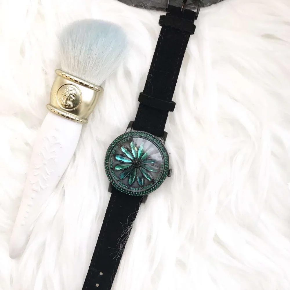Nové Zodpovedajúce Zelená Čierna Hodinky pre Ženy, Crystal Daisy Kvet Spinning Sledovať veľa ŠŤASTIA Rotujúce Náramkové hodinky Kožušiny, Kožené Montre