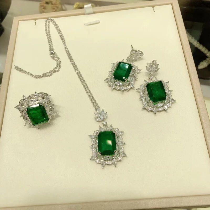 OEVAS 925 Sterling Silver Prívesok Náhrdelník Luxusné Veľké Emerald Vytvorené Moissanite Šumivé Svadobné Party Nevesta Jemné Šperky