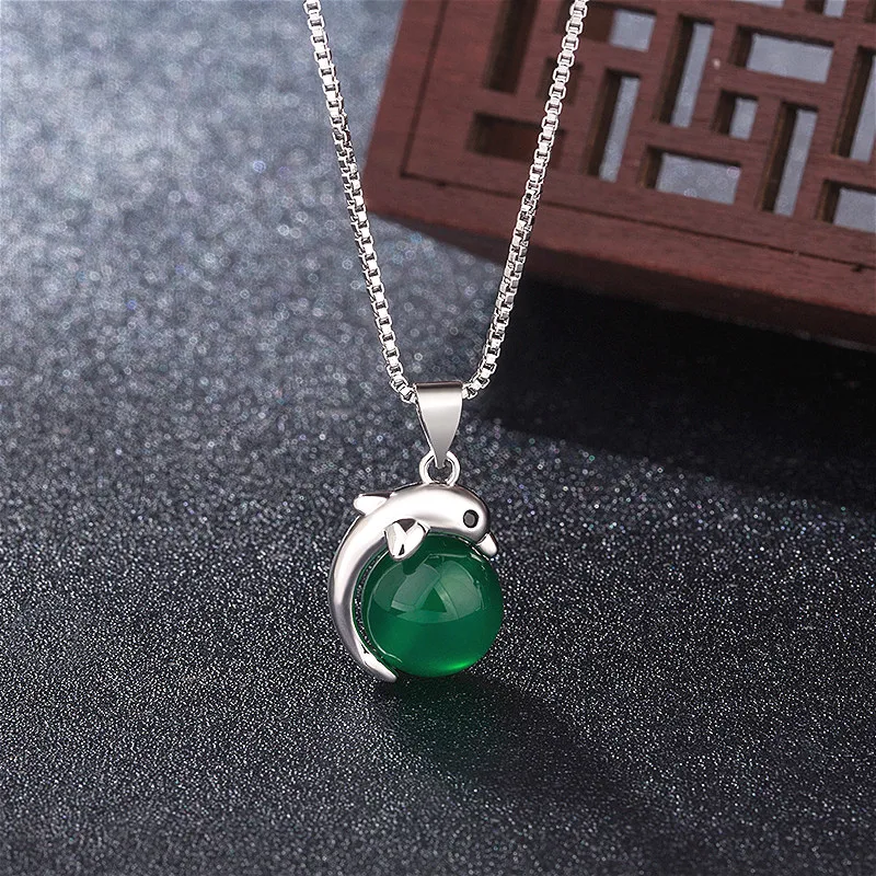 Prírodné Green Jade Chalcedony Dolphin Achát Prívesok 925 Strieborný Náhrdelník Čínsky Vyrezávané Módne Kúzlo Šperky Amulet pre Ženy
