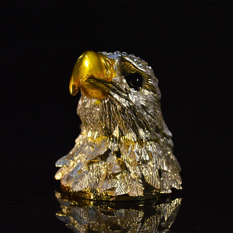 Qifu domova zlaté á eagle tvar kovových darček