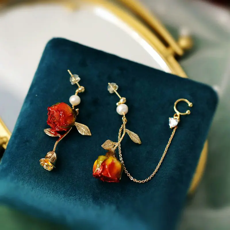SINZRY osobnosti originálne šperky hot predaj ručne vyrábané asymetrický sušené kvety pearl vintage otica náušnice pre ženy