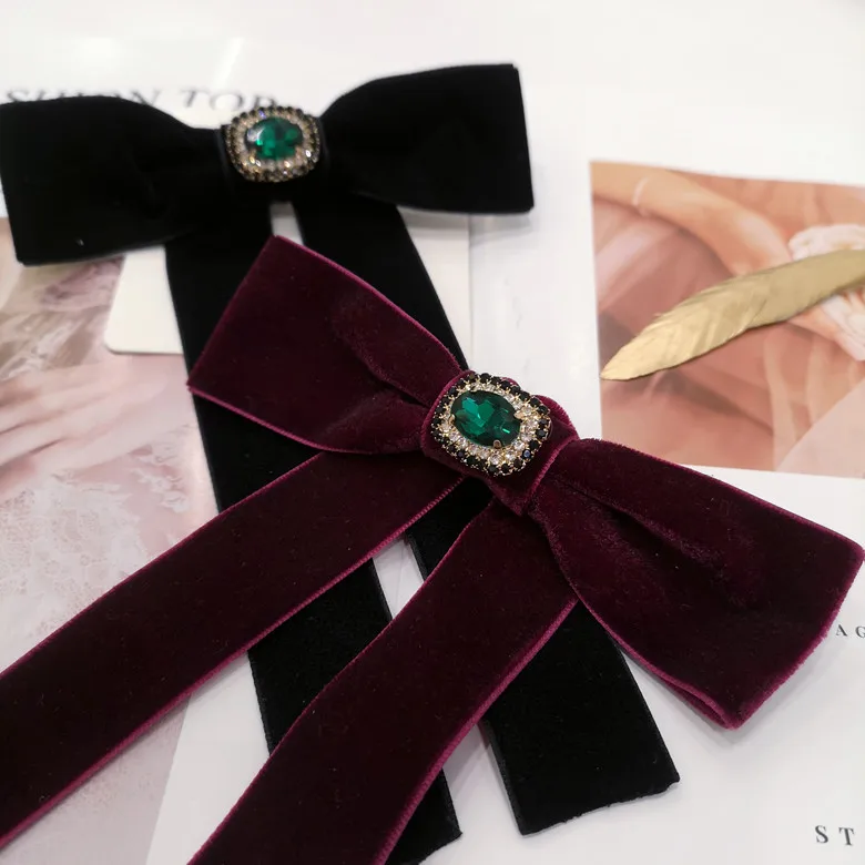 Vintage Velvet motýlik Brošňa Textílie Crystal Bowknot Kravata Tričko Farby, Luxulry Svadobné Šperky, Darčeky pre Ženy, Príslušenstvo