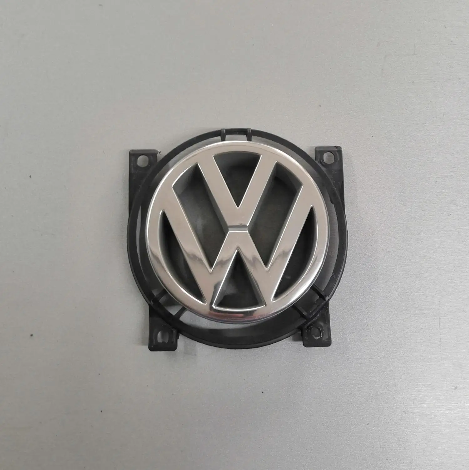 VW Volkswagen Passat в3 88-90 g znak predné nové nie je originál 357853600bwm7