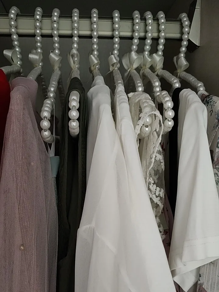 White Pearl Oblečenie Stojan Na Šaty Organizátor Európskeho Oblečením Šatku Rack Skriňa Skladovanie Dámy Šaty Svadobné Sukne Ramienka