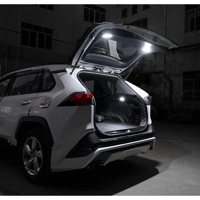 Zadné dvere camping svetla Pre TOYOTU RAV4 2019-2020 svetla na čítanie v aute LED zadné dvere osvetlenie 10W 6000K