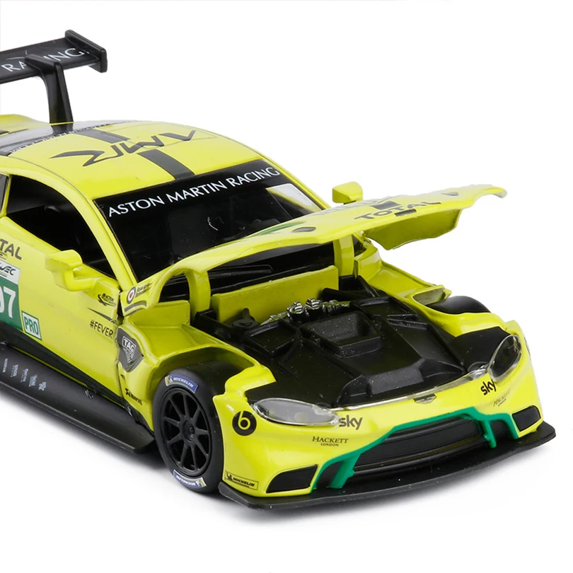 1/32 GTE Le Mans Športové Auto Simulácia autíčka Model Zliatiny Vytiahnuť Späť Deti Hračky Originálne Licencie Kolekcie Darček Cestných Vozidiel