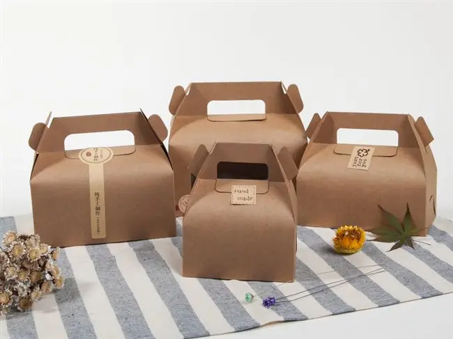 10pcs Hnedá/Biela Cupcake box Kraft papier tortu krabice a obaly s rukoväť Svadobný dar, box Balenie box