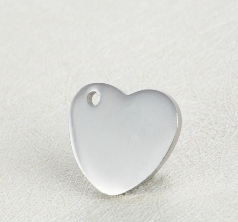 13*14 mm Srdce Tvar Nehrdzavejúcej Ocele Kúzlo-Prispôsobené Kúzlo Engrave Laser vlastné logo