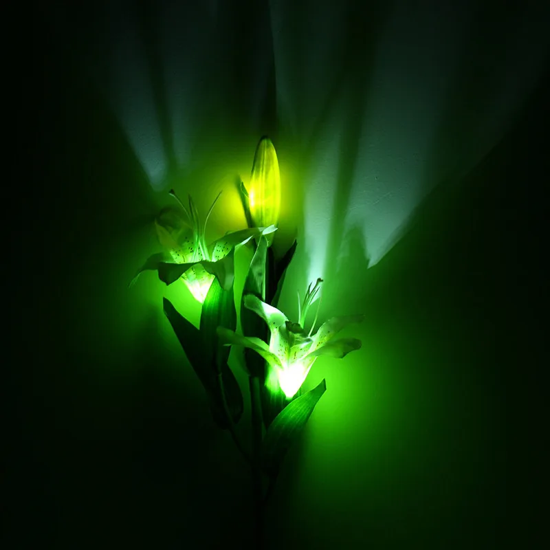 2 Hlavou Lily Kvet Slnečné Svetlo LED Dekoratívne Vonkajšie Trávnik Lampa Domov Záhrada Falošné Kvet Nočné Osvetlenie, IP55 Vodotesné Svietidlá