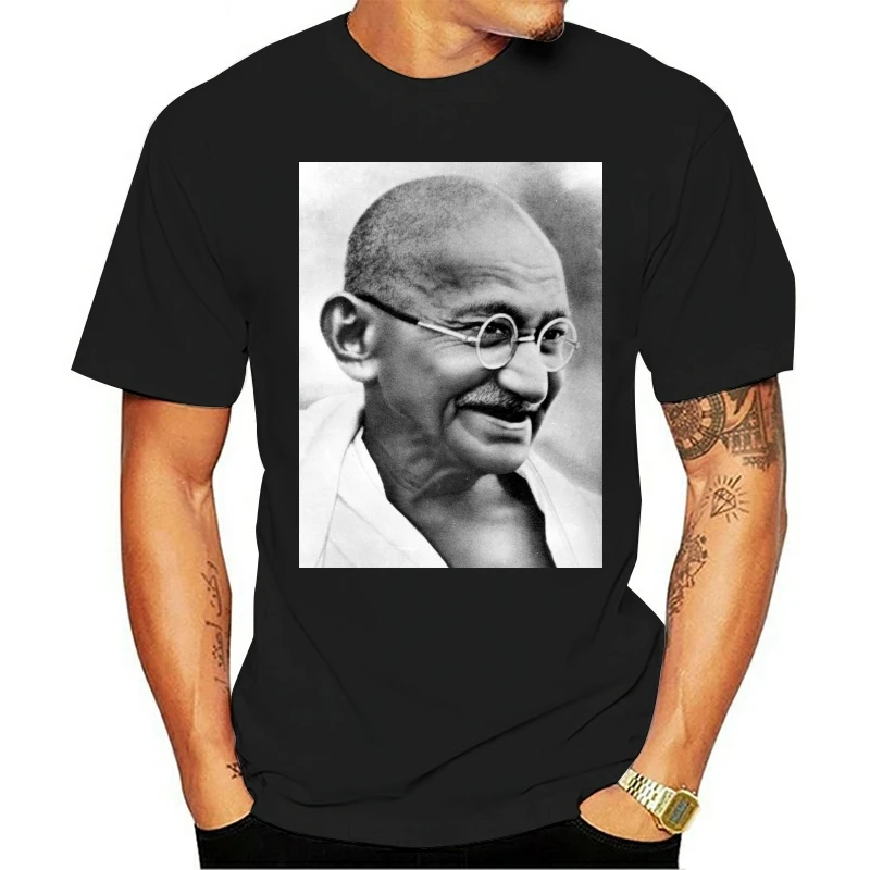 2021 Voľný čas Módne bavlny O-neck T-shirt LEQEMAO Značky Samec Krátky Rukáv Gandhi Mužov& Celebrity Star One V Meste