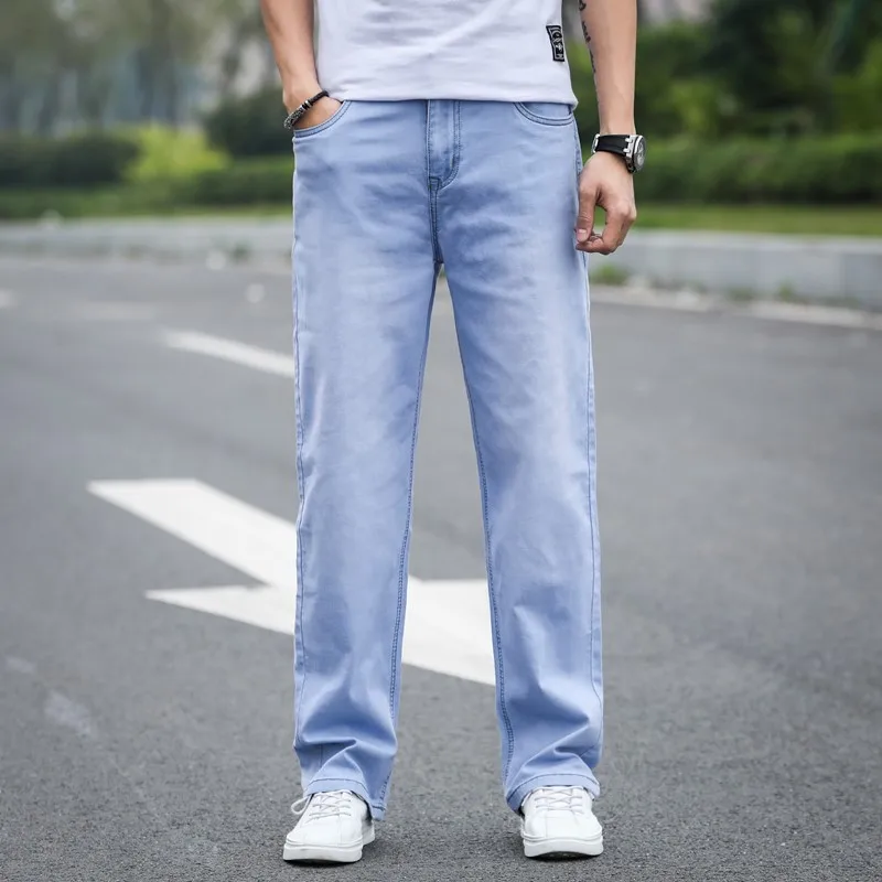 40 42 44 Mužov voľné džínsy 2020 jeseň zima značku oblečenia nové pohodlné bavlnené mládeže bežné rovné denim džínsy svetlo modrá