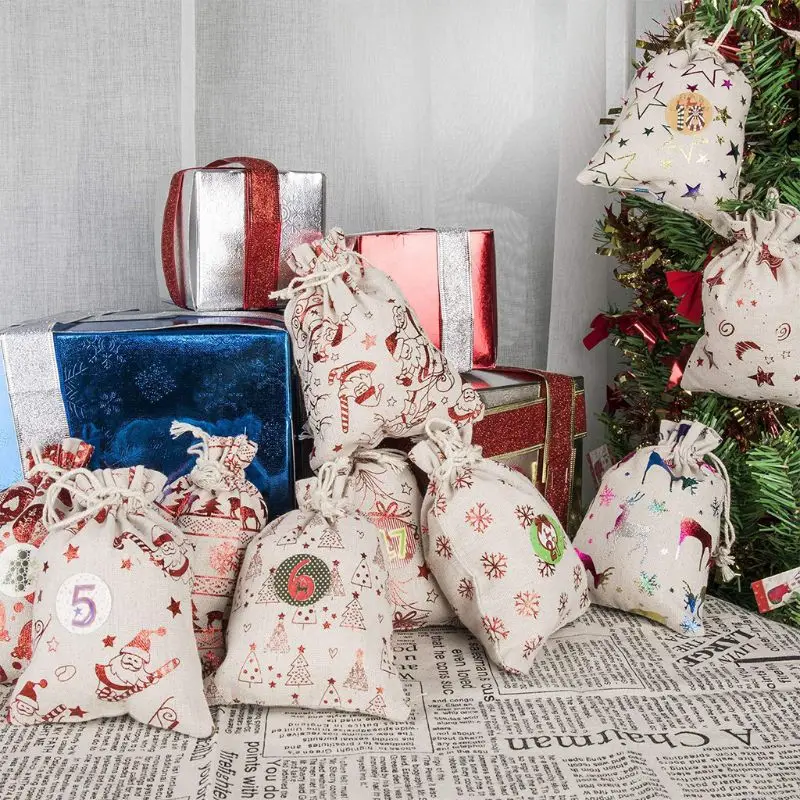 Adventný Kalendár Vianoce 24 Dní Visí Šnúrkou Candy Tašky s Samolepky M68E