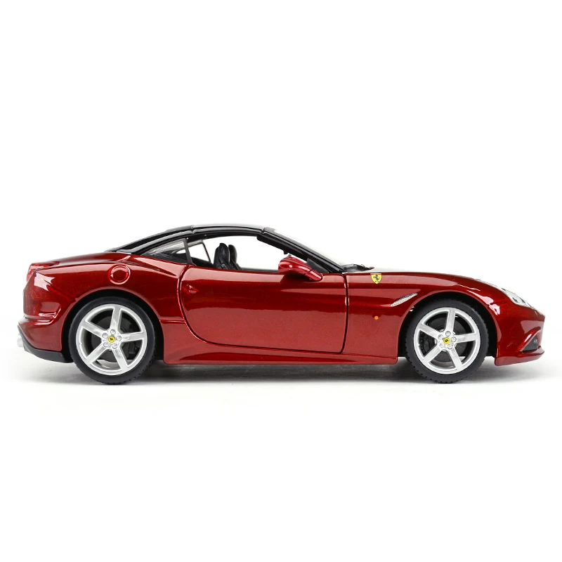 Bburago 1:24 Ferrari California T Športové Auto Statické Die Cast Vozidiel Zberateľskú Model Auta Hračky