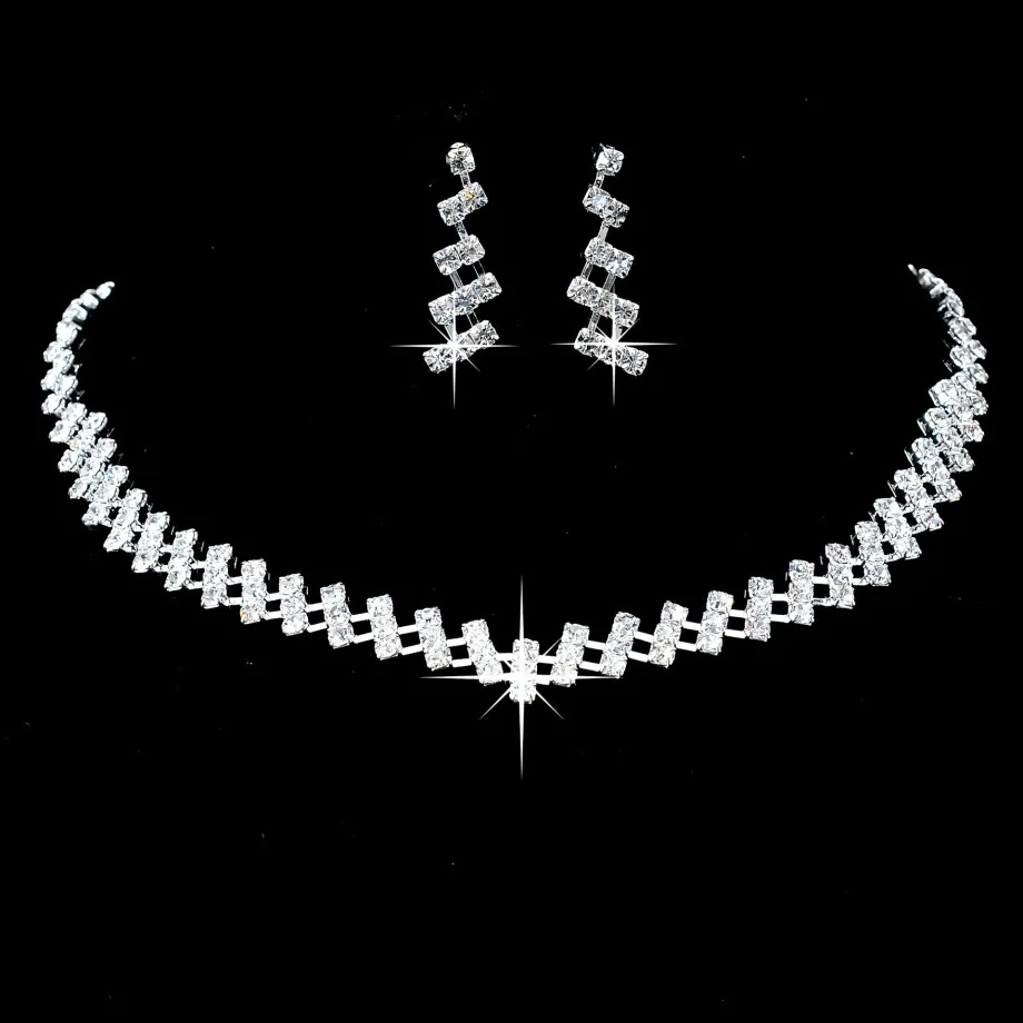 Luxusné Svadobné Svadobné Šperky Sady pre Nevesty Crystal Drahokamu Ženy Náhrdelníky Náušnice Nastaviť Kubánskej Reťazca, Strieborná Farba Šperky