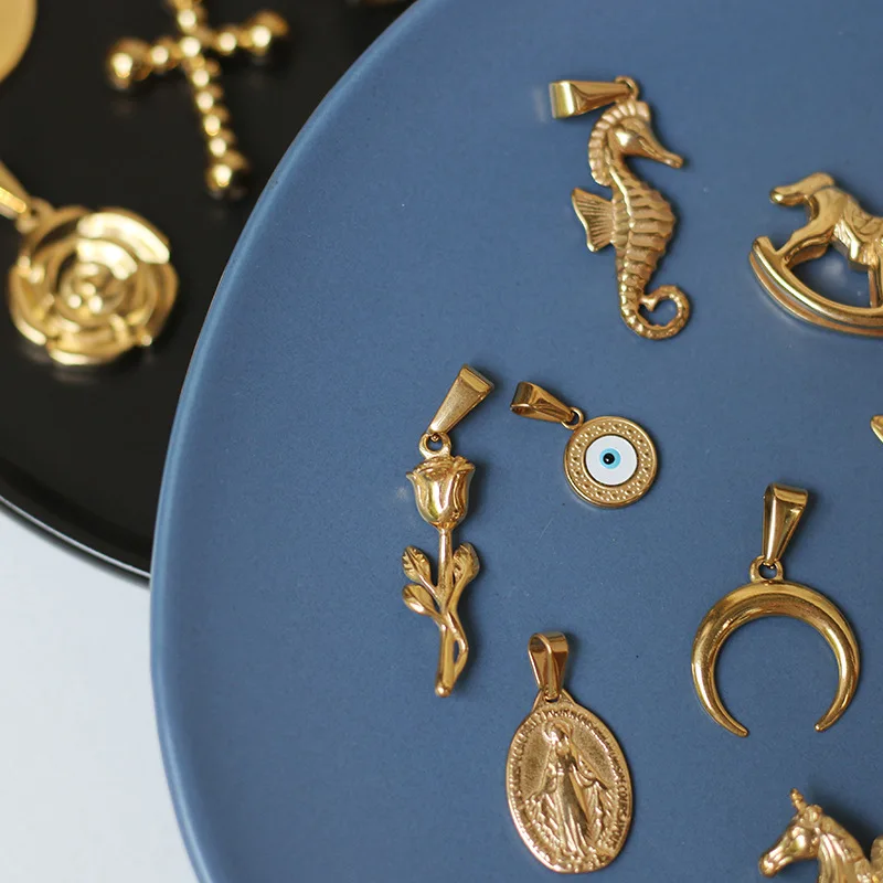 MODAGIRL Ručné DIY Koruny grécky Oko Prívesky pre Ženy Móda Kúzlo Nehrdzavejúcej Ocele, Šperkov bez Reťazca Náhrdelník