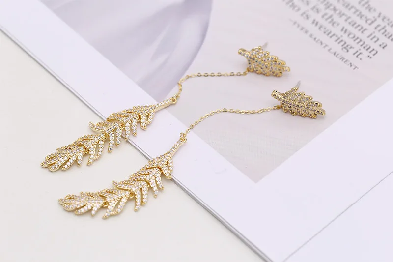 Nové Módne Šperky Zlatá Farba Kubický Zirkón Pierko Dizajn Visieť Náušnice Femme Bijoux