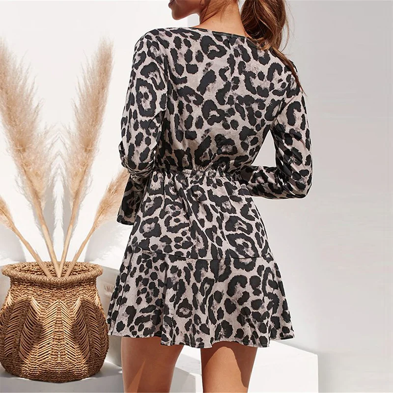 OSLLENLLA Leopard Tlač Boho Plážové Šaty Žien Šifón Mini Šaty Svetlice Rukáv Dámske Sexy Hlboké V-neck Svetlice Krátke Šaty