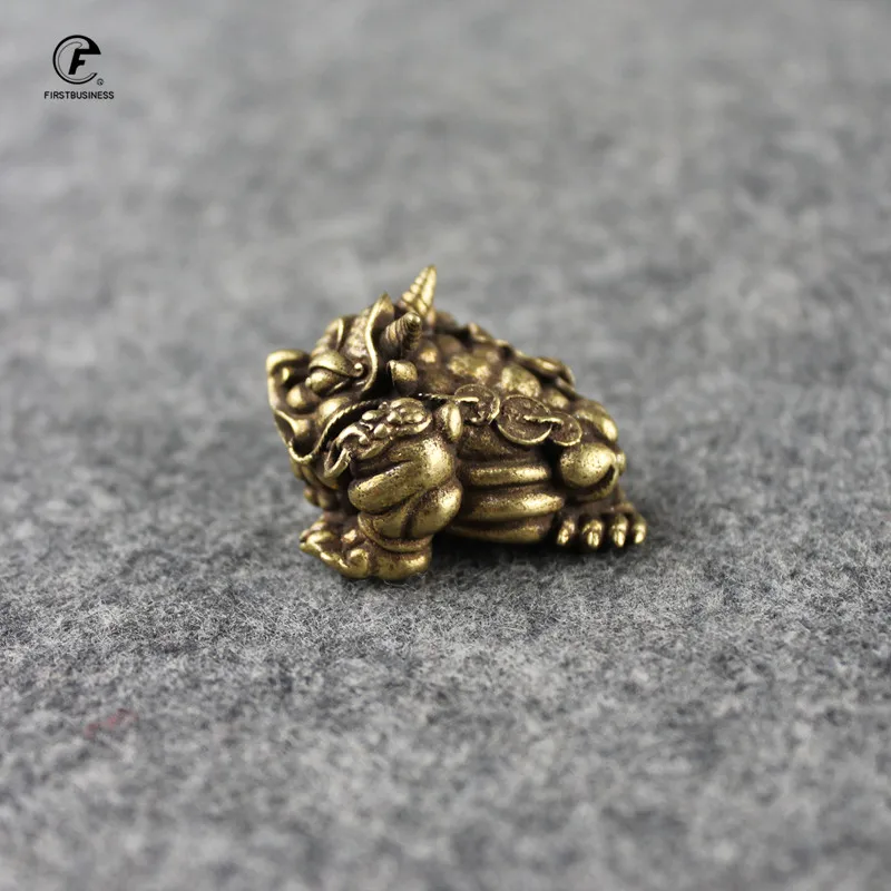 Pevné medené Žaba Feng Shui Ropucha Čínsky Zlatý Žaba, Peniaze, Šťastie, Šťastie, Bohatstvo Office Stola Ornament Domova Šťastie Dary