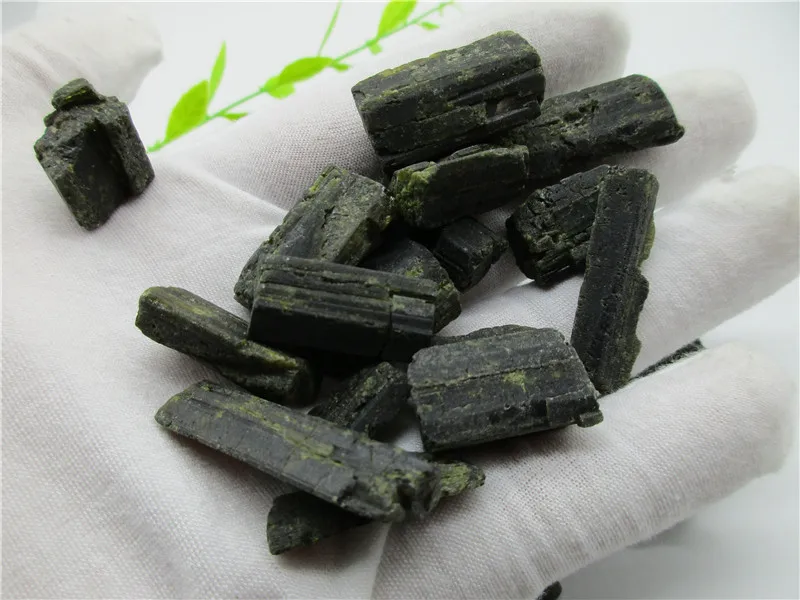 Prírodný Zelený Turmalín Kremeň Pôvodné Hrubé Rock Vzor Matural Minerálov Reiki Liečenie Energiou Stoness