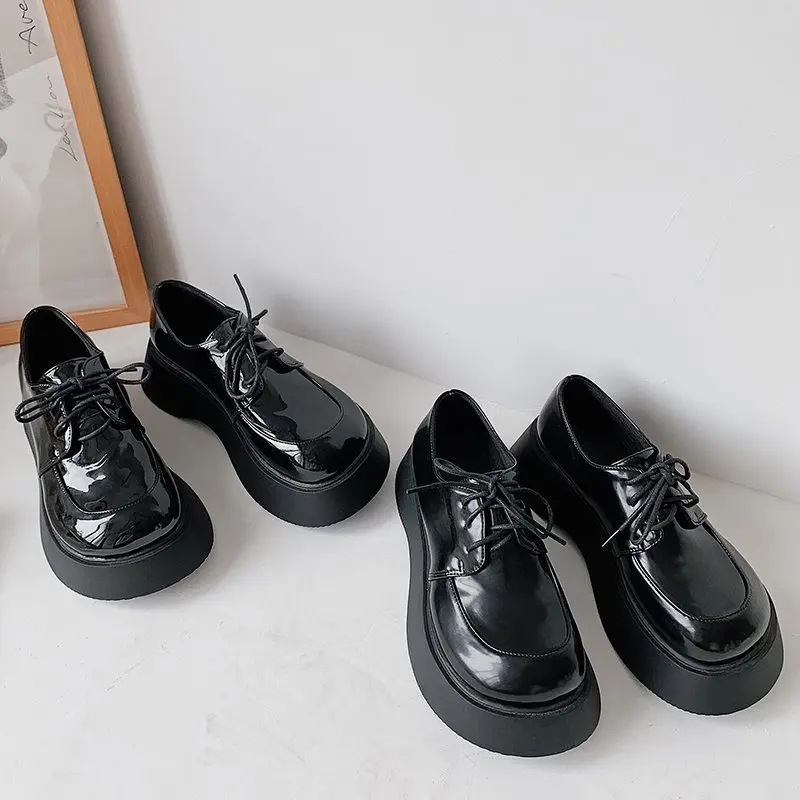 Zapatos de mujer teenager v pohode pu kožené protišmykové platforma topánky ženy móda výšky zvýšenej topánky lolita topánky na platforme