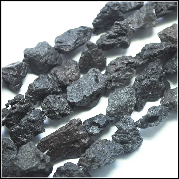1 string 26pcs čierneho lávového kameňa nepravidelného lode láva čipy veľkosť 10-15 mm prírody klenot kameň príslušenstvo