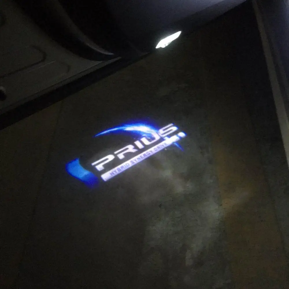2 ks Dverí Auta Svetla Pre Toyotu Prius, LED Ghost Tieň Laserový Projektor Lampy Auto so súhlasom Vitajte Svetlo Výzdoba interiéru Gadgets