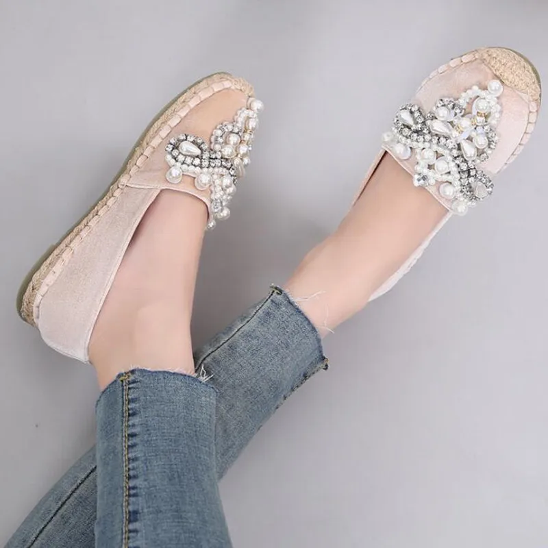 2018 Jar nové módne hot predaj ženy ležérne topánky nádherný diamant korálkové ploché topánky Drahokamu Lesklé mokasíny jednotke obuv
