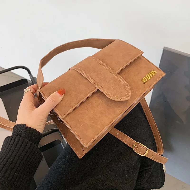 2020 jesenné a zimné nové módne trendy all-zápas messenger bag ladies textúra malé námestie retro taška vysokej kvality žena taška