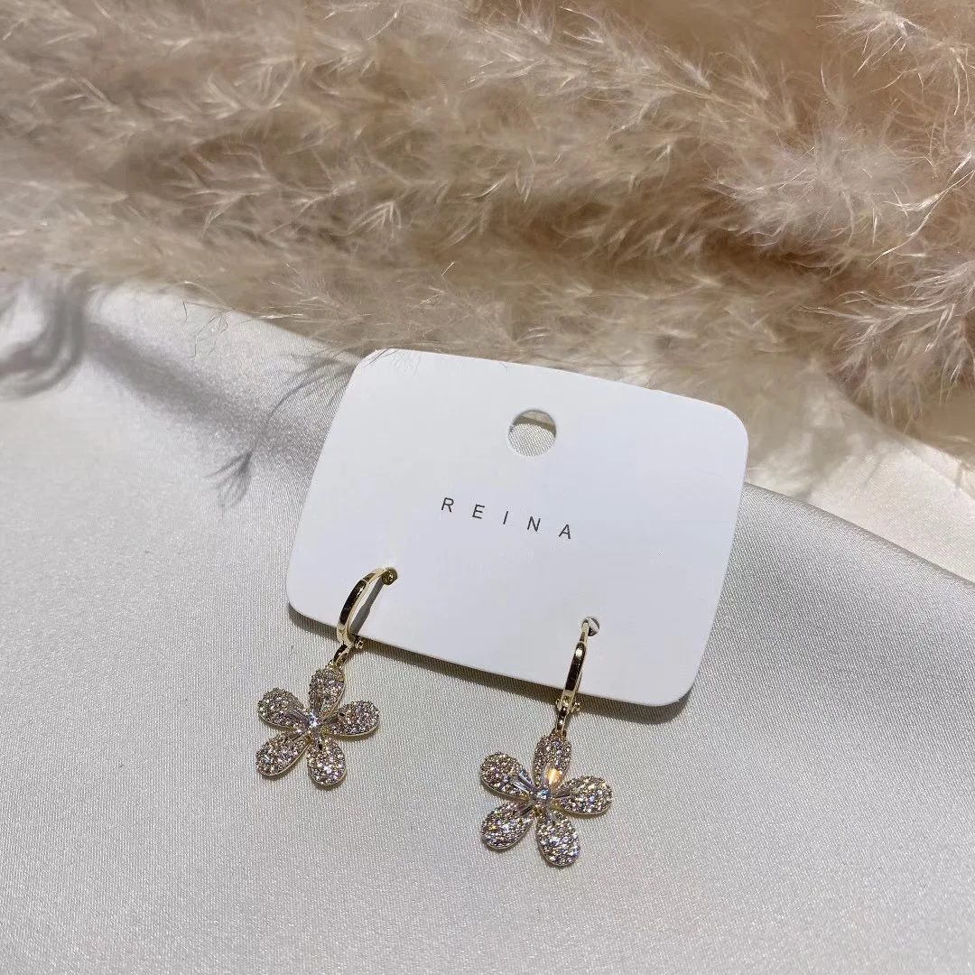 2020 kórejský Nový Dizajn a Módne Šperky Nádherné Medi Vložkou Zirkón Kvetinový Náušnice Elegantné dámske Denne Wild Náušnice