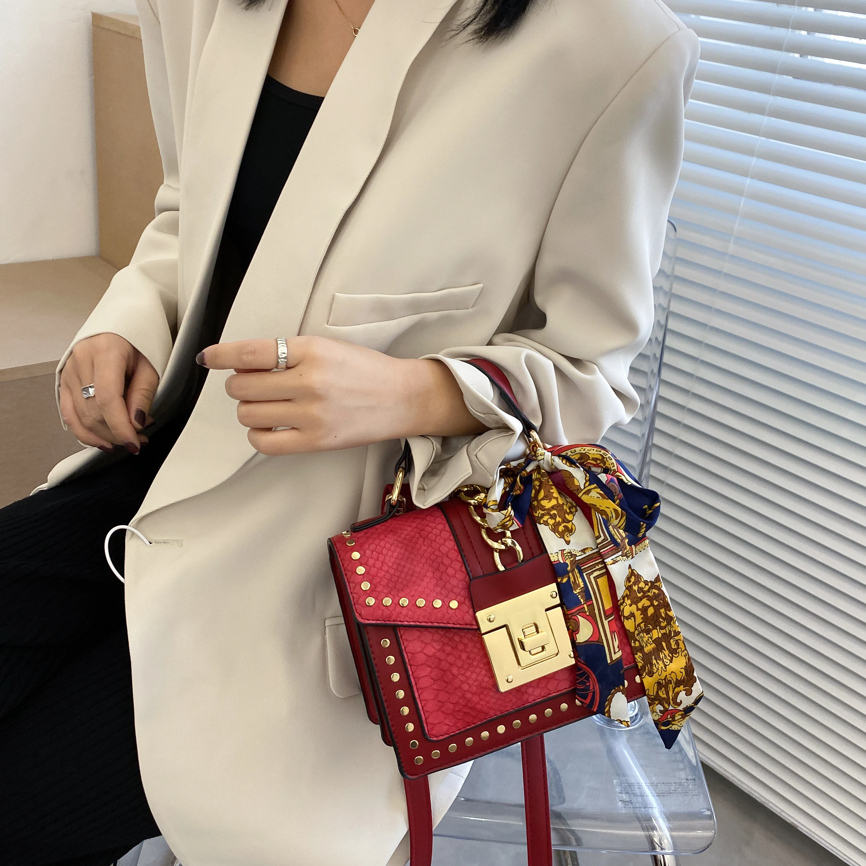 Elegantné Ženy Bežné Tote Bag 2021 Módy Nové Vysoko Kvalitnej PU Kože Žien Dizajnér Kabelka Nit Ramenný Messenger Taška
