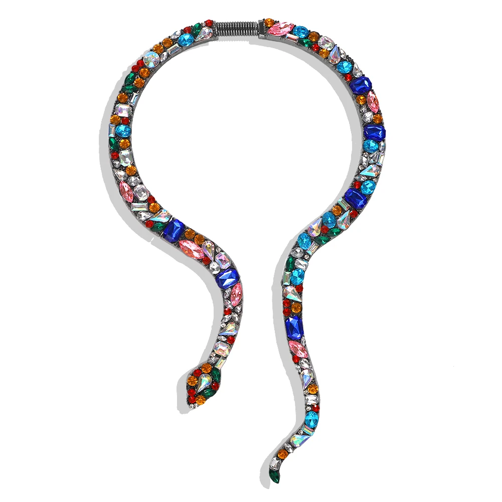 Girlgo Luxusné Multicolor Crystal Had chokers Náhrdelník Pre Ženy Klasické Kamenné Momenty Náhrdelníky Bohemia Strany Golier Šperky