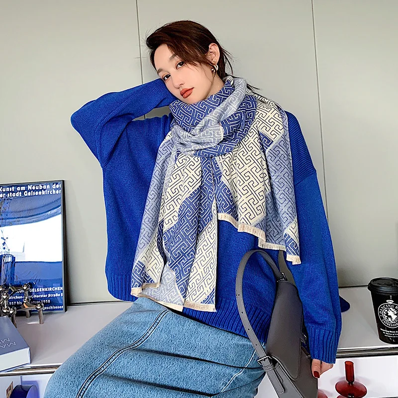 KOI SKÁČE Európsky a Americký štýl Zimné nové divoké šatku žena prúžok cashmere obojstranné teplý šál šatku